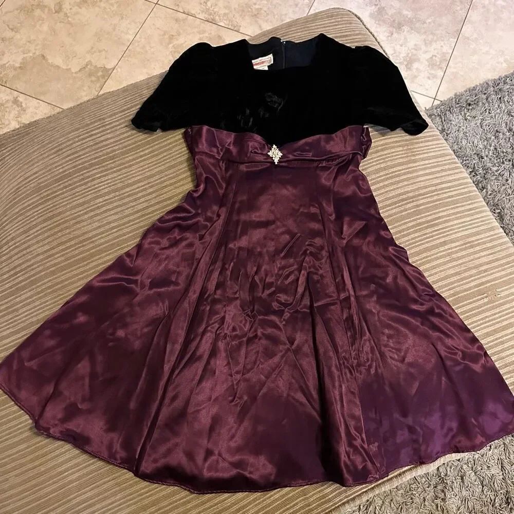 Jessica Mcclintock bridal kids dress 10